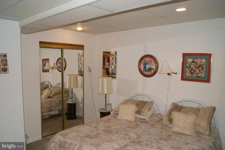 918 Kenbrook Court Silver Spring, MD 20902 - Photo 13 of 15 Bedroom #3