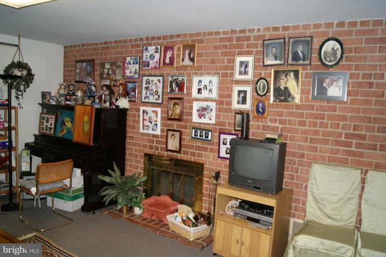 918 Kenbrook Court Silver Spring, MD 20902 - Photo 15 of 15 Family Room #2