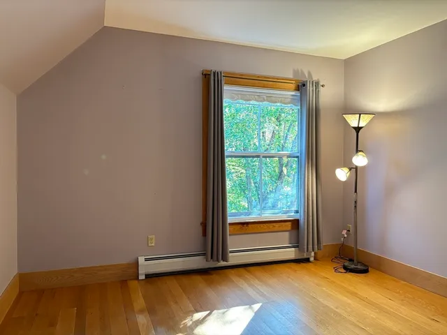 $2,250 | 527 Main Street, Unit 2, Ashfield, MA 01330