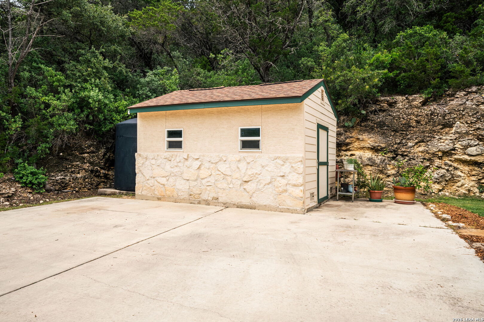 17431 Helotes Spring Road Helotes, TX 78023 - Photo 7 of 50 a view of backyard of house