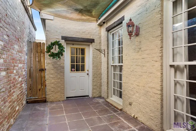 $389,000 | 7962 Wrenwood Boulevard, Unit B, Baton Rouge, LA 70809