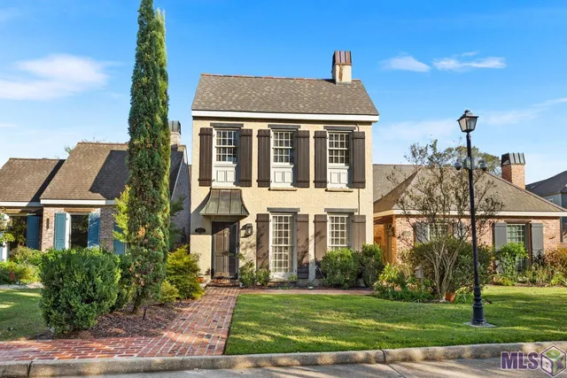 $389,000 | 7962 Wrenwood Boulevard, Unit B, Baton Rouge, LA 70809