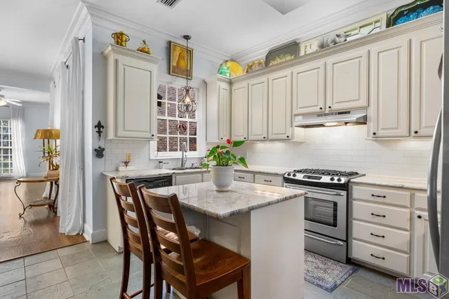 $389,000 | 7962 Wrenwood Boulevard, Unit B, Baton Rouge, LA 70809