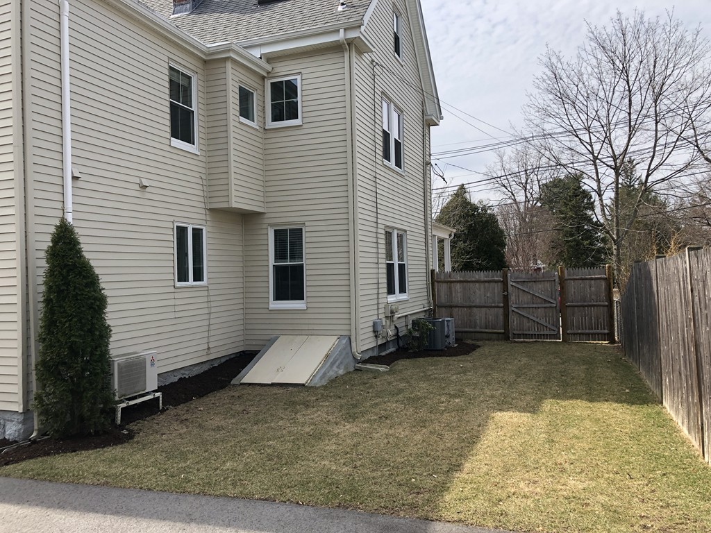 26 Pleasant Street, Unit 26 Needham, MA 02492 - Photo 6 of 19 Gallery Image 6