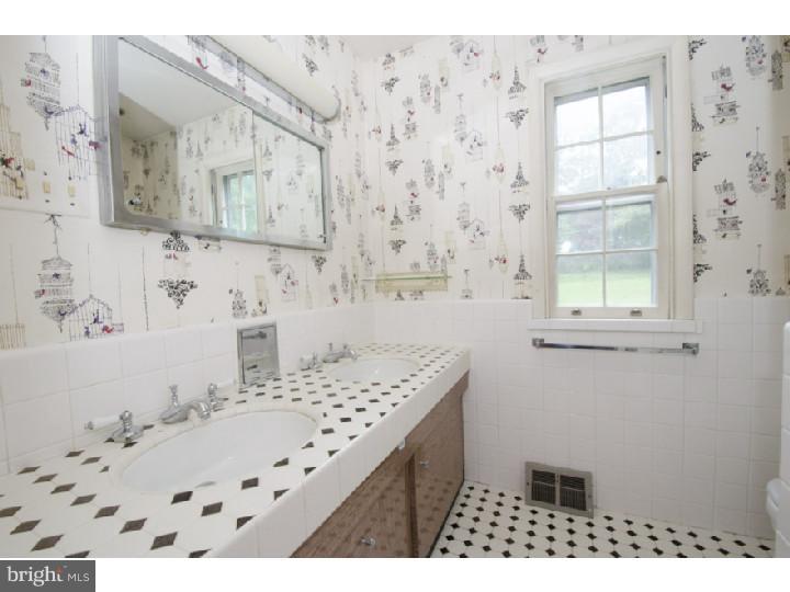 422 Levering Mill Road Merion Station, PA 19004 - Photo 12 of 20 Master Bathroom