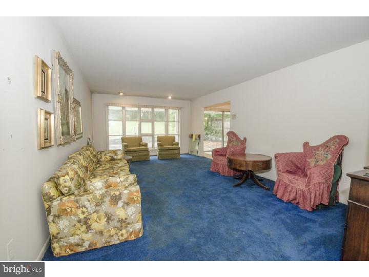 422 Levering Mill Road Merion Station, PA 19004 - Photo 5 of 20 Living Room