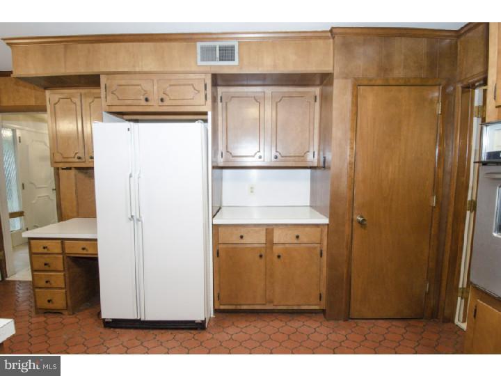 422 Levering Mill Road Merion Station, PA 19004 - Photo 10 of 20 Kitchen