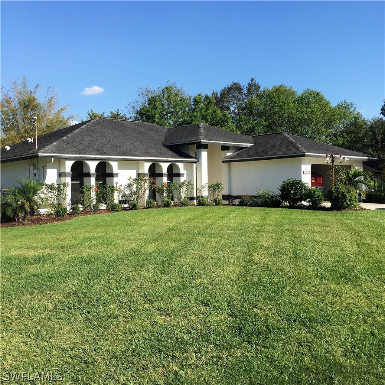 17920 Chesterfield Road North Fort Myers, FL 33917 - Photo 3 of 25 Gallery Image 3