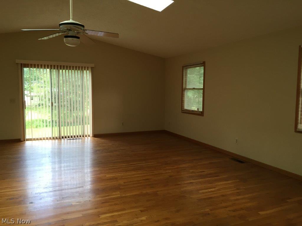 865 South Hametown Road Akron, OH 44321 - Photo 11 of 23