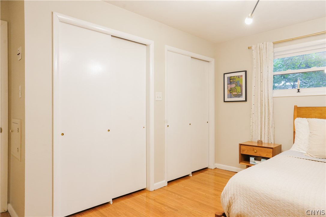 18 Tennyson Road New Hartford, NY 13413 - Photo 15 of 28 2nd Bedroom