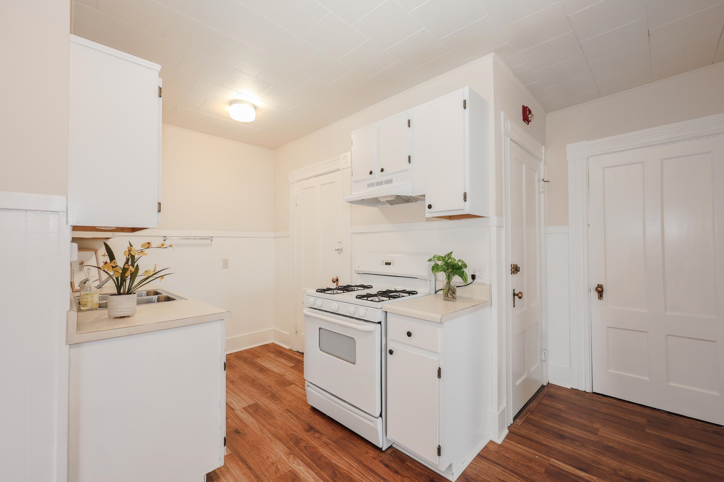 97 Bridge Street, Unit 9 Manchester, NH 03101 - Photo 3 of 35