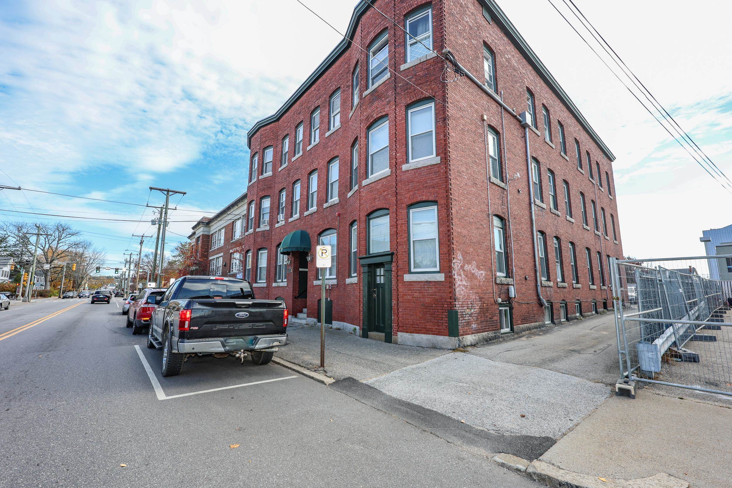 97 Bridge Street, Unit 9 Manchester, NH 03101 - Photo 35 of 35