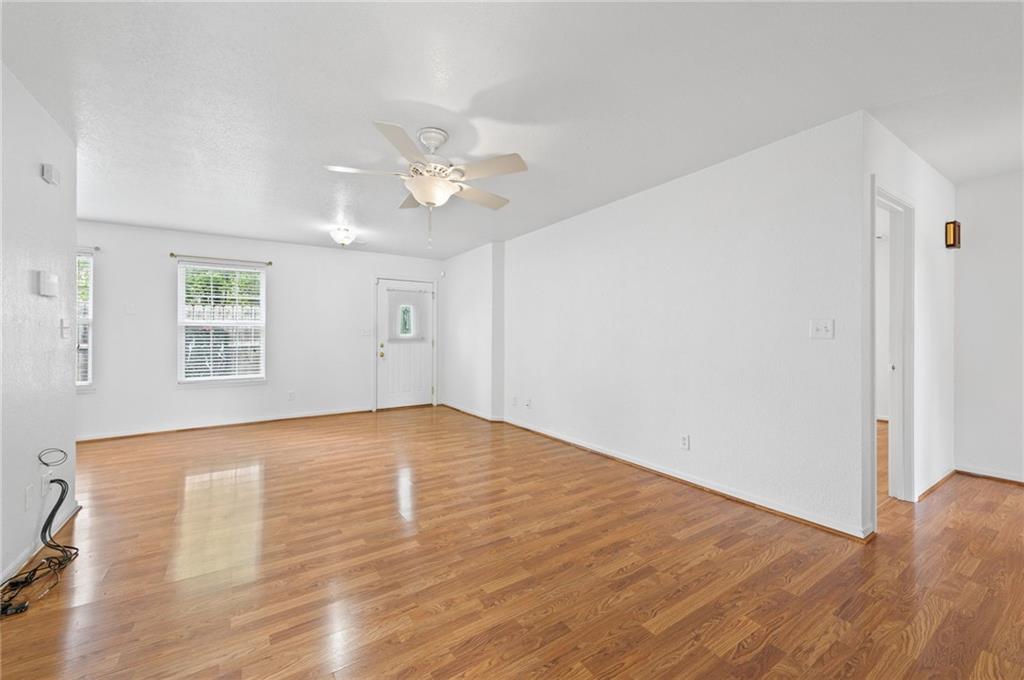 605 Bob F Griffin Road Cameron, MO 64429 - Photo 6 of 35