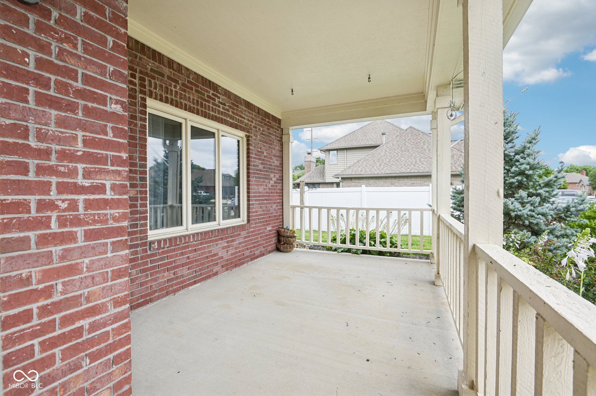 7082 Hunters Ridge Drive Plainfield, IN 46168 - Photo 2 of 45 Gallery Image 2