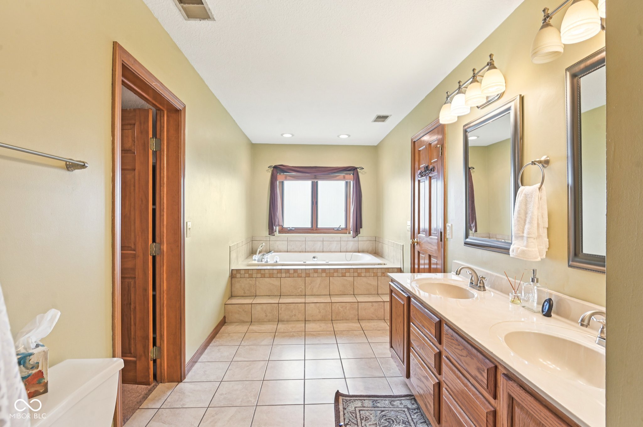 7082 Hunters Ridge Drive Plainfield, IN 46168 - Photo 31 of 45 Gallery Image 31