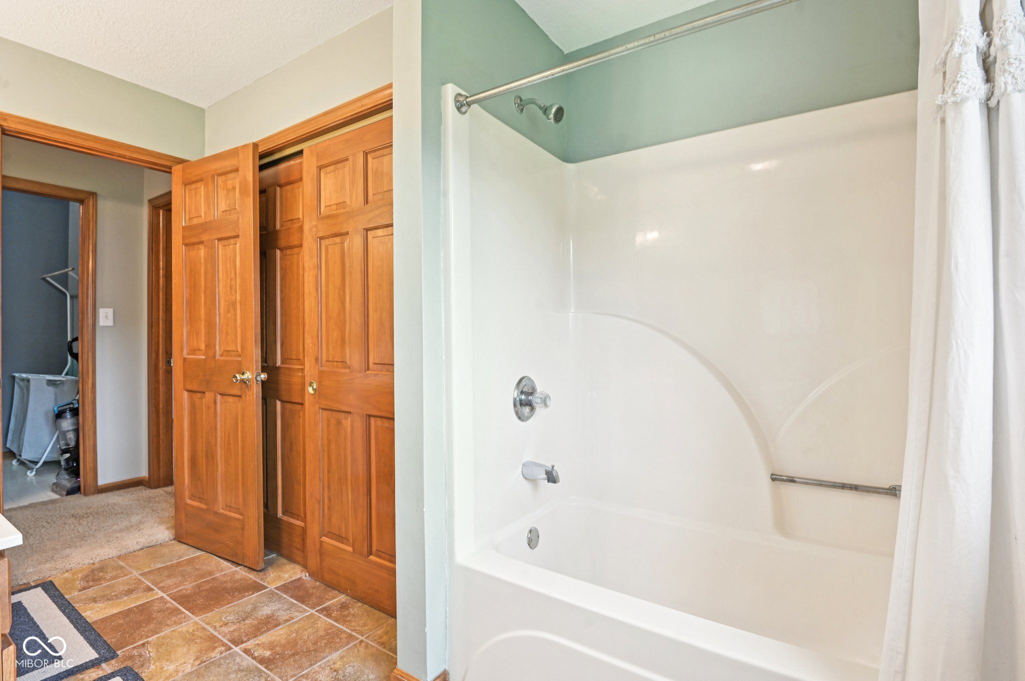 7082 Hunters Ridge Drive Plainfield, IN 46168 - Photo 41 of 45 Gallery Image 41