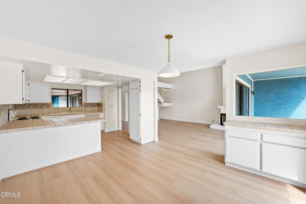 4630 Eastbourne Bay Oxnard, CA 93035 - Photo 6 of 18