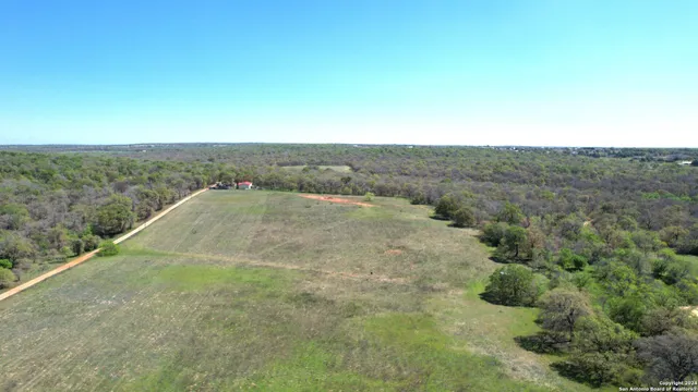$325,000 | 13746 Farm To Market Road 539, La Vernia, TX 78121