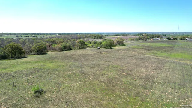 $325,000 | 13746 Farm To Market Road 539, La Vernia, TX 78121