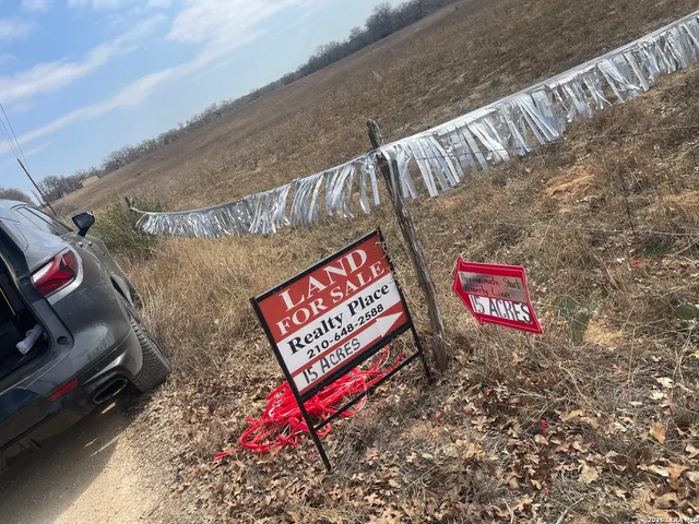 $325,000 | 13746 Farm To Market Road 539, La Vernia, TX 78121