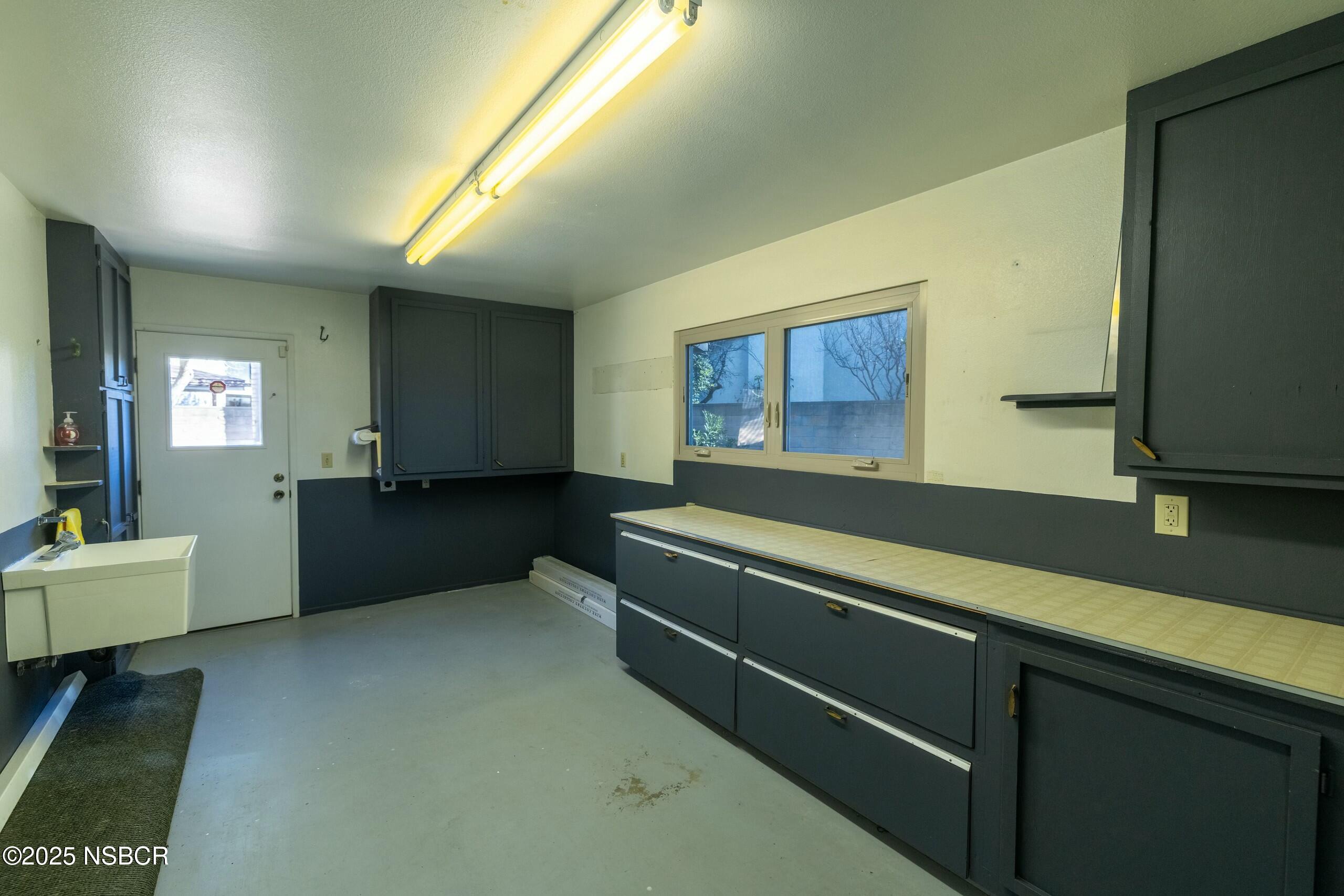 1303 Ruby Court Santa Maria, CA 93454 - Photo 19 of 22 a room with furniture