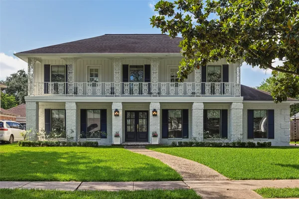 $698,500 | 12035 Riverview Drive, Houston, TX 77077