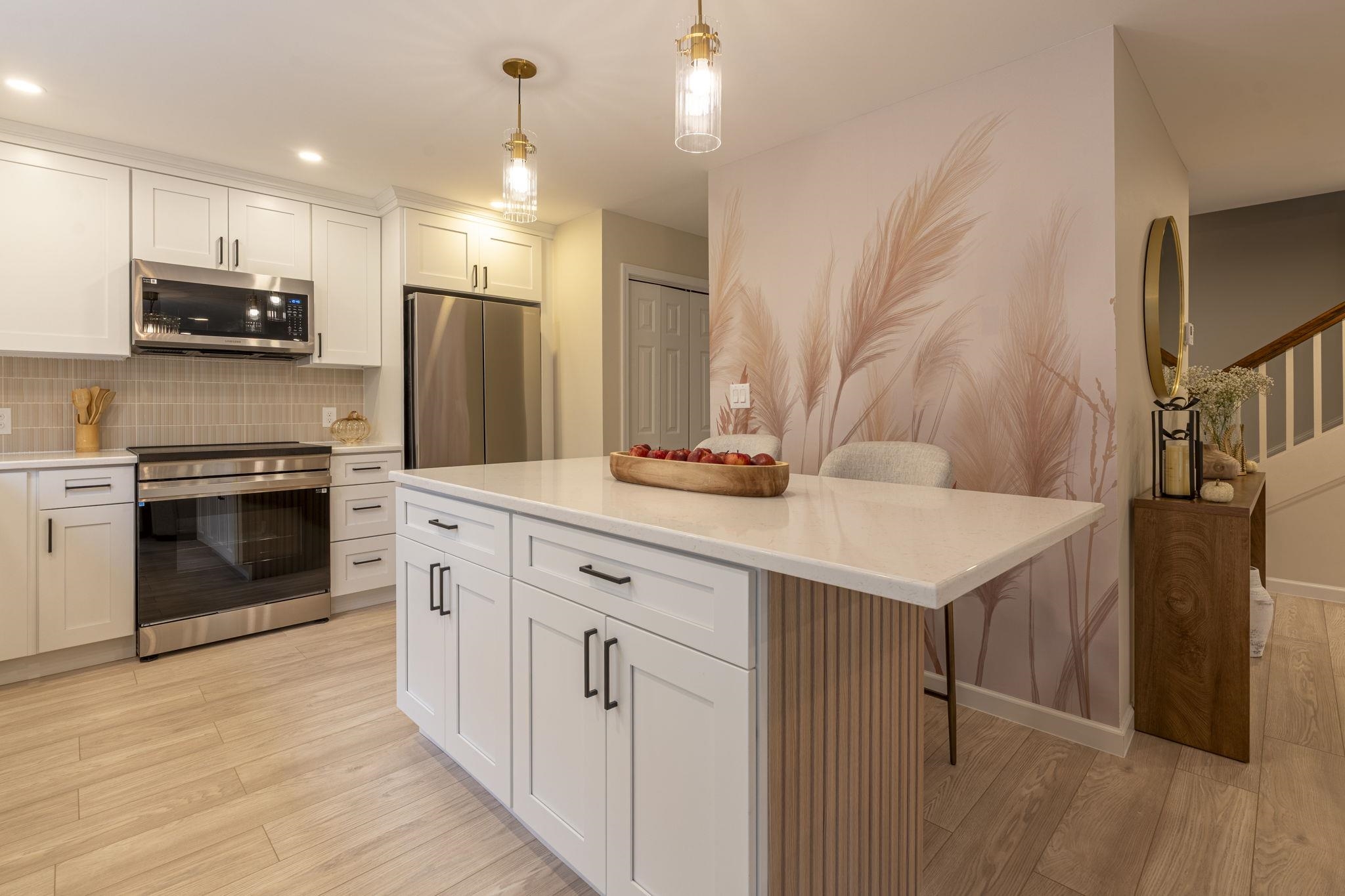 16 Laurel Court Nashua, NH 03062 - Photo 2 of 60