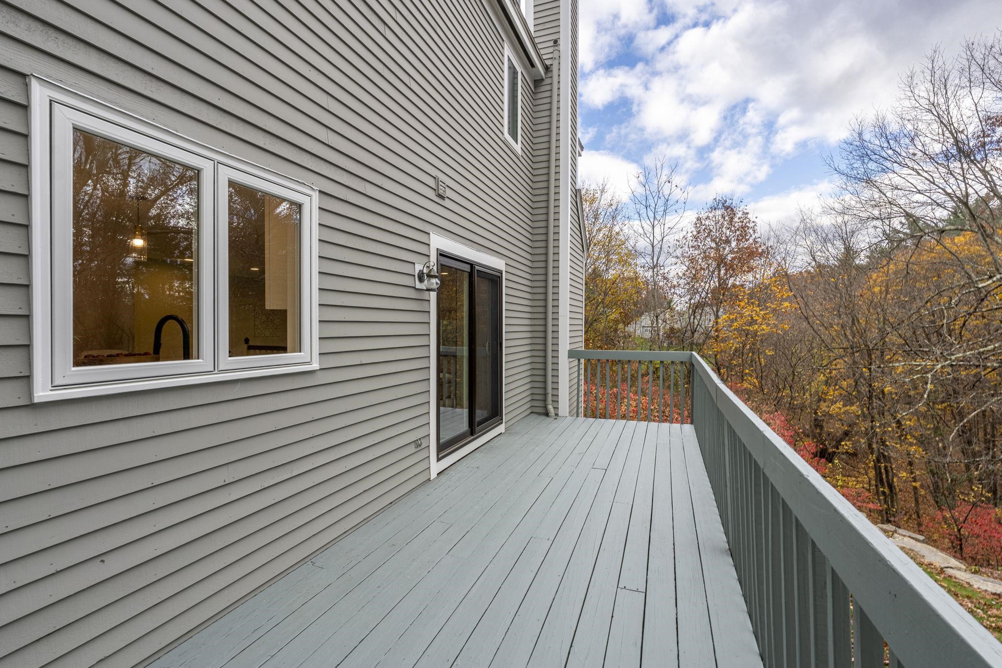 16 Laurel Court Nashua, NH 03062 - Photo 30 of 60