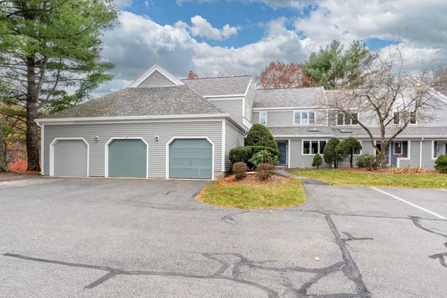 $570,000 | 16 Laurel Court, Nashua, NH 03062