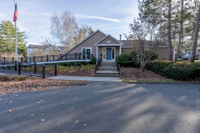 $570,000 | 16 Laurel Court, Nashua, NH 03062