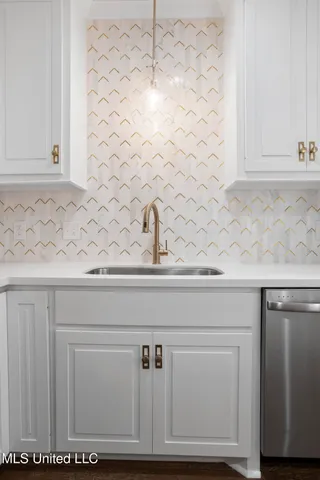 $399,999 | 420 St Andrews Drive, Unit B23, Jackson, MS 39211