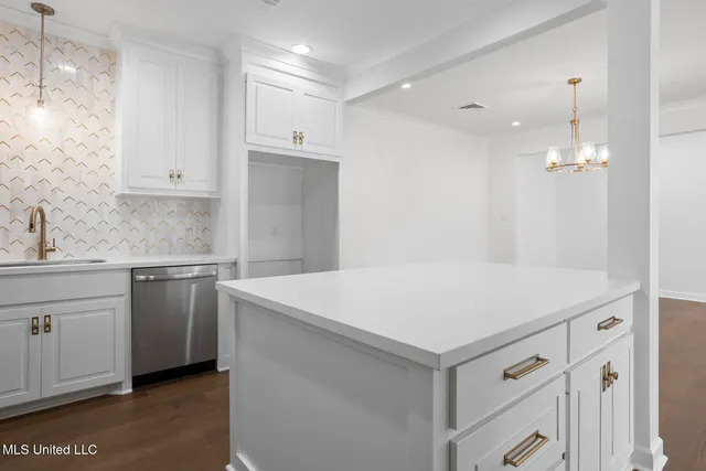 $399,999 | 420 St Andrews Drive, Unit B23, Jackson, MS 39211