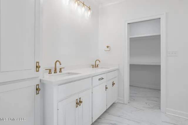 $399,999 | 420 St Andrews Drive, Unit B23, Jackson, MS 39211