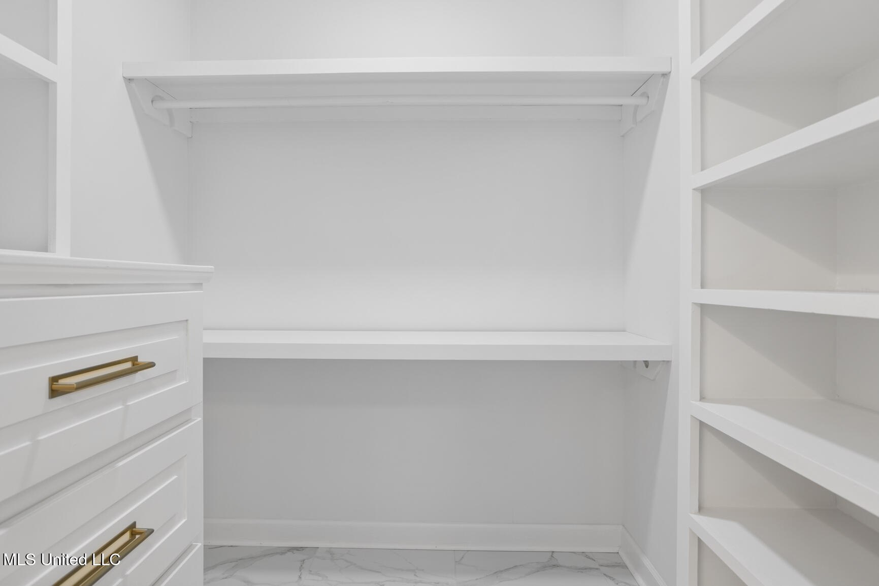 420 St Andrews Drive, Unit B23 Jackson, MS 39211 - Photo 27 of 38 420 St Andrews B2-3-26