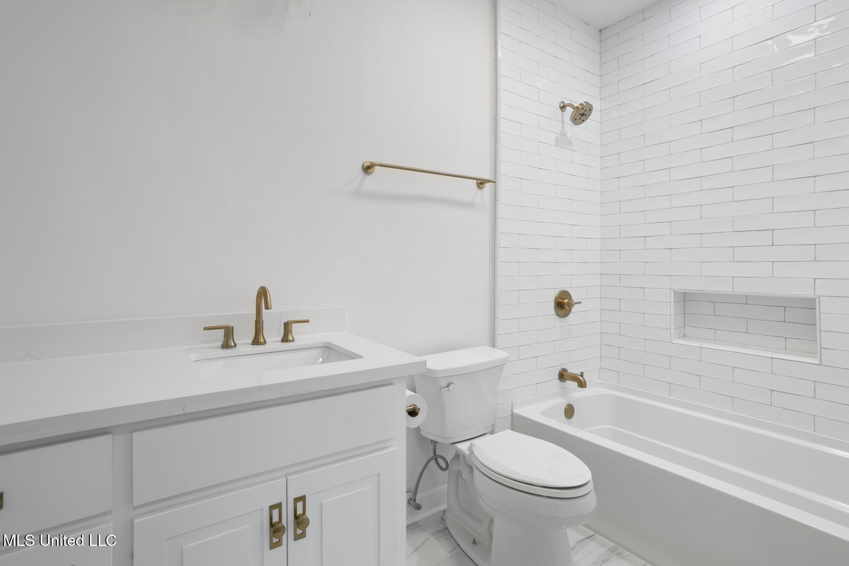 420 St Andrews Drive, Unit B23 Jackson, MS 39211 - Photo 30 of 38 420 St Andrews B2-3-32