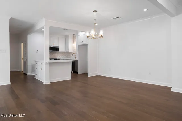 $399,999 | 420 St Andrews Drive, Unit B23, Jackson, MS 39211