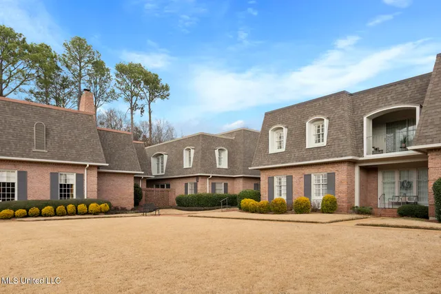 $399,999 | 420 St Andrews Drive, Unit B23, Jackson, MS 39211