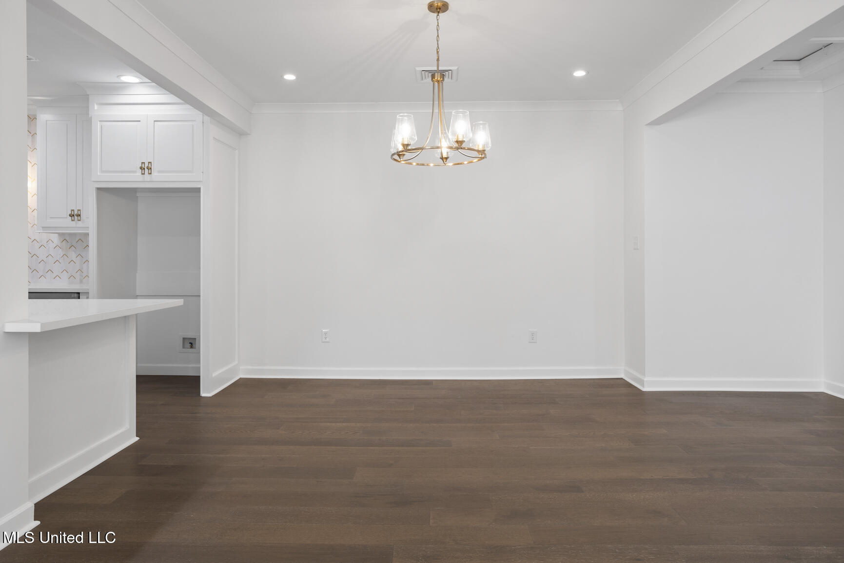 420 St Andrews Drive, Unit B23 Jackson, MS 39211 - Photo 4 of 38 420 St Andrews B2-3-7