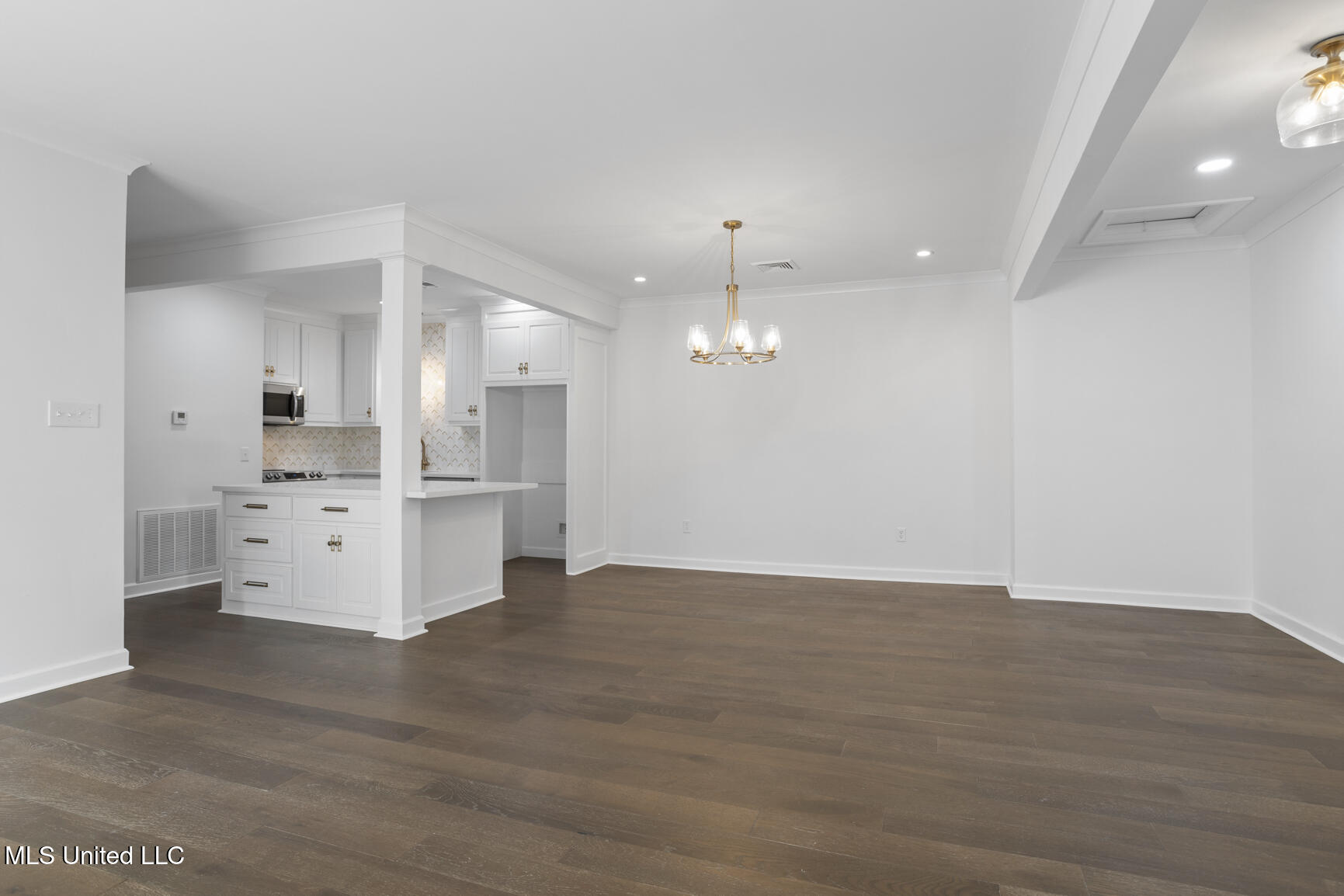 420 St Andrews Drive, Unit B23 Jackson, MS 39211 - Photo 7 of 38 420 St Andrews B2-3-15