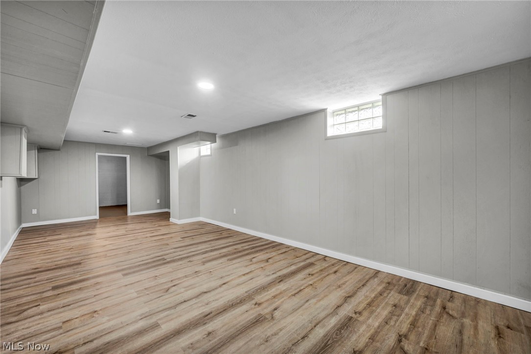 17900 Hicks Road Walton Hills, OH 44146 - Photo 40 of 43