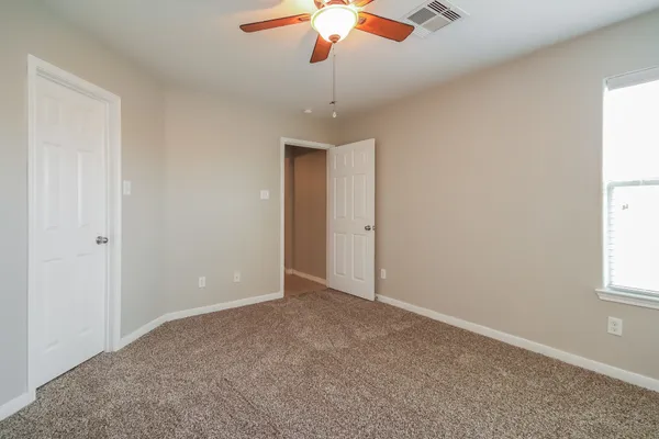 $2,060 | 9518 Peridot Green Drive, Rosharon, TX 77583