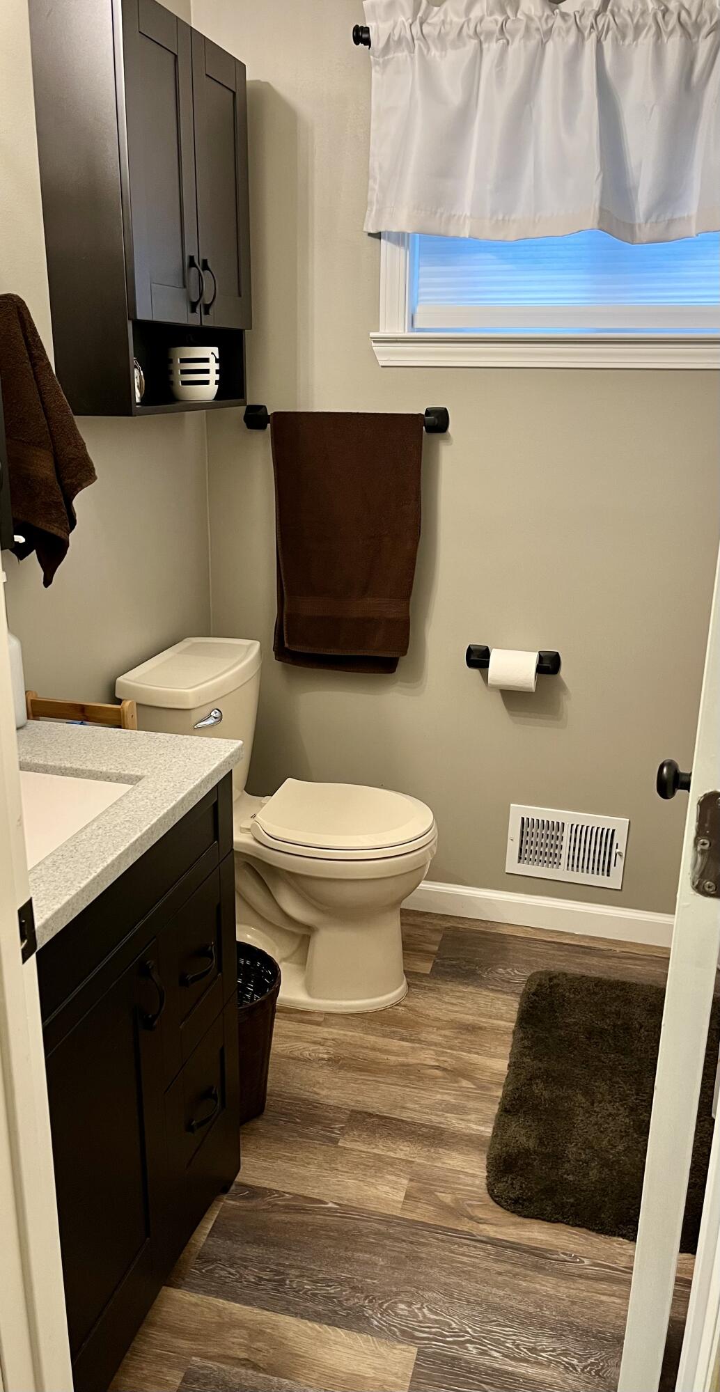 3580 Rohr Road Lake Orion, MI 48359 - Photo 19 of 20 Full bath upstairs