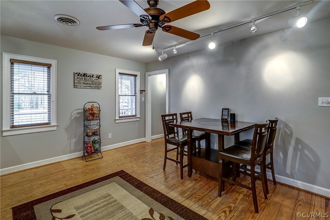 7206 Barkbridge Road Chesterfield, VA 23832 - Photo 8 of 36 a view of a dining room with furniture