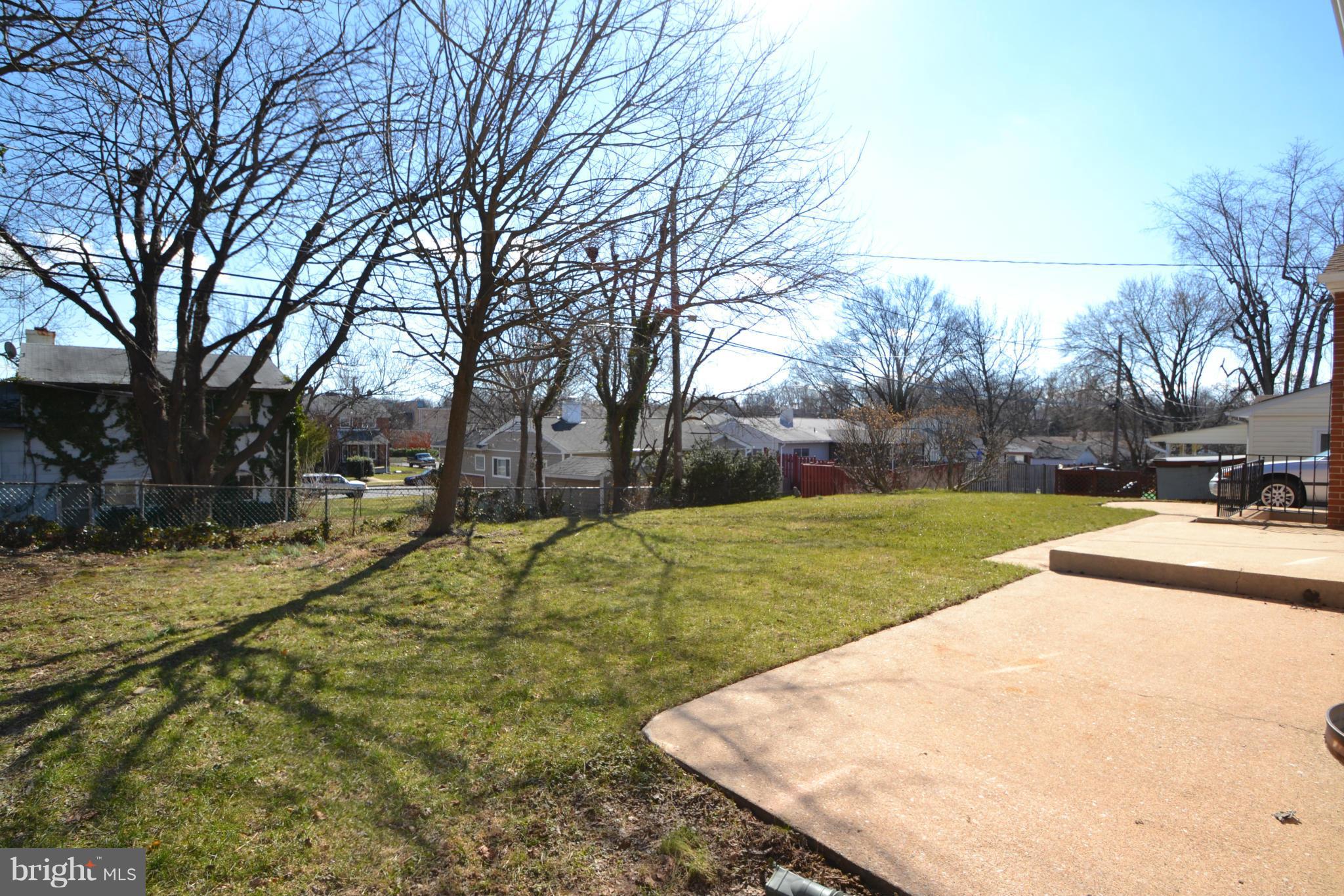 917 Vanderwood Road Catonsville, MD 21228 - Photo 15 of 18 Exterior (Rear)