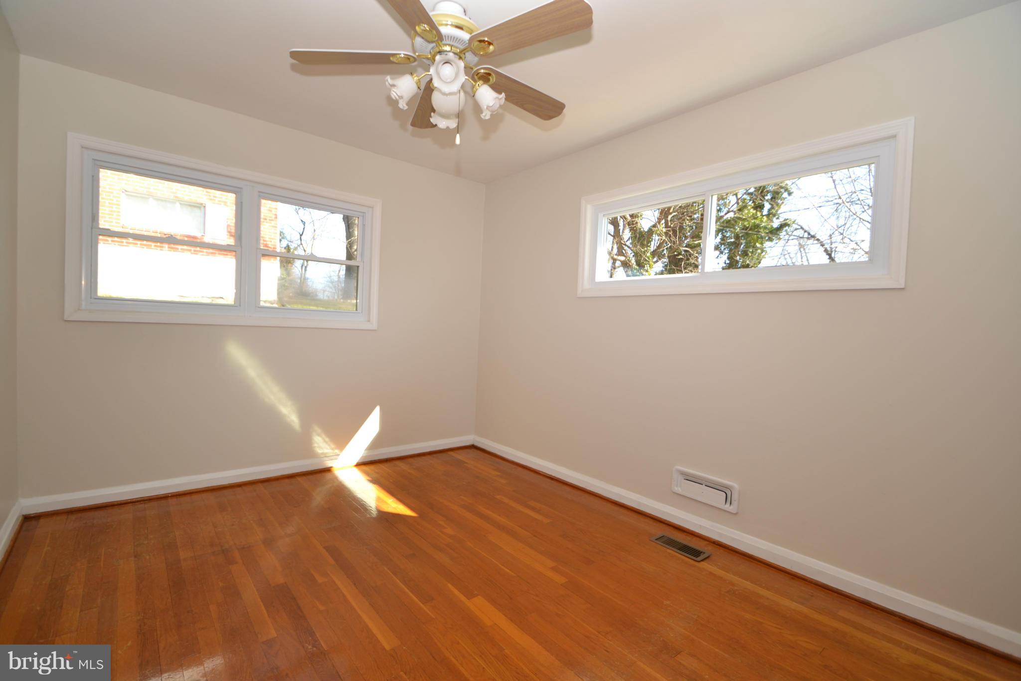 917 Vanderwood Road Catonsville, MD 21228 - Photo 9 of 18 Bedroom