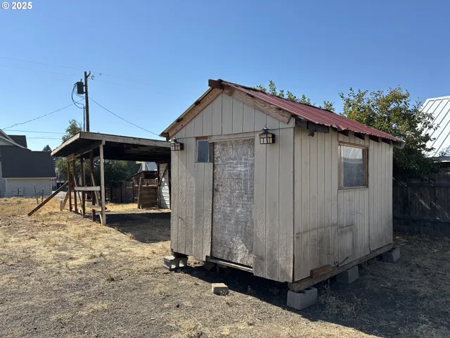 $55,000 | 610 Northeast 2nd Street, Goldendale, WA 98620