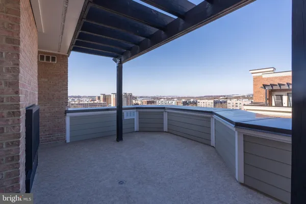 a view of a livingroom with an empty space and fire place