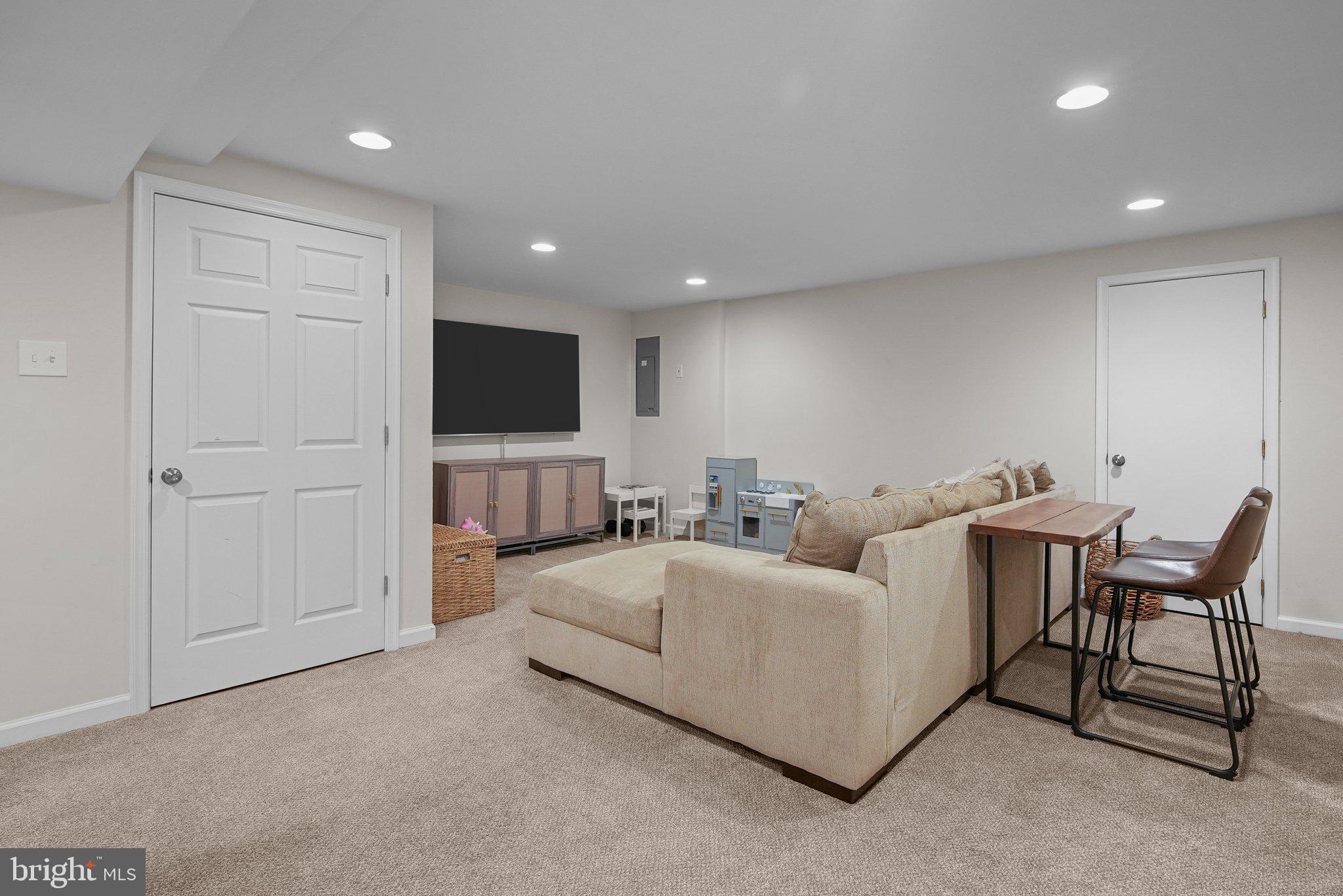 6301 Spruce Mill Drive Yardley, PA 19067 - Photo 25 of 30