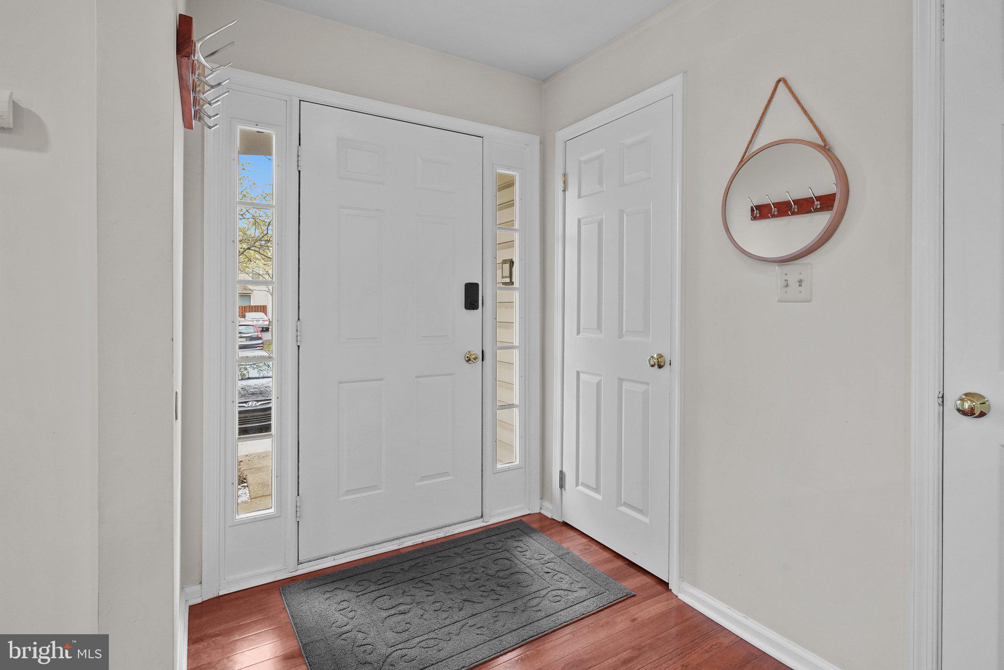 6301 Spruce Mill Drive Yardley, PA 19067 - Photo 4 of 30