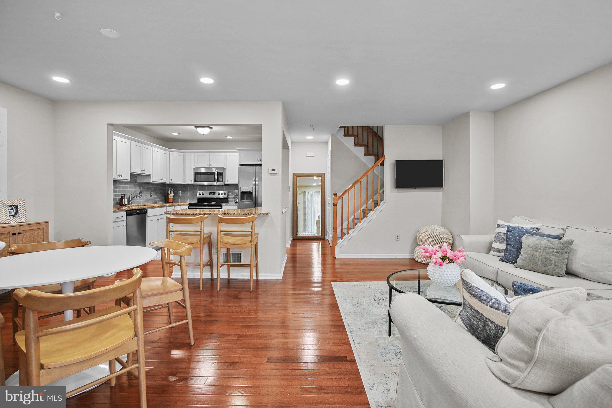 6301 Spruce Mill Drive Yardley, PA 19067 - Photo 5 of 30